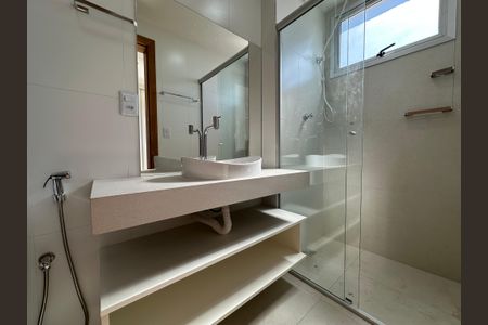 Apartamento para alugar com 86m², 2 quartos e 2 vagas