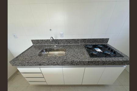 Apartamento à venda com 2 quartos, 86m² em Morro do Confisco, Contagem