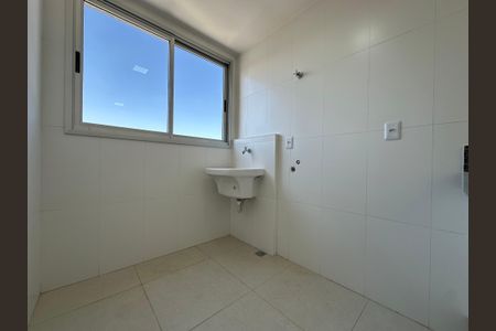 Apartamento para alugar com 2 quartos, 86m² em Morro do Confisco, Contagem