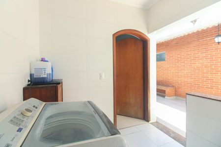 Casa à venda com 340m², 3 quartos e 3 vagas Casa à venda com 340m², 3 quartos e 3 vagasÁrea de Serviço