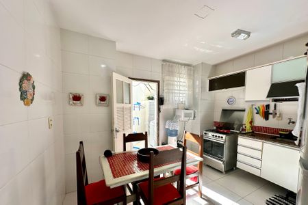 Apartamento à venda com 91m², 3 quartos e 1 vagaCozinha