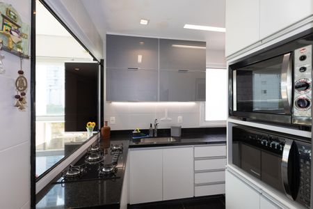 Apartamento à venda com 77m², 2 quartos e 2 vagas Apartamento à venda com 77m², 2 quartos e 2 vagasCozinha