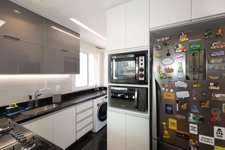 Apartamento à venda com 77m², 2 quartos e 2 vagas Apartamento à venda com 77m², 2 quartos e 2 vagasCozinha