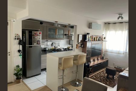 Sala de apartamento à venda com 2 quartos, 58m² em Passo d’Areia, Porto Alegre