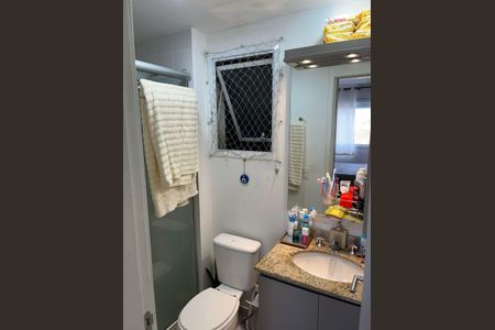 Banheiro 2 de apartamento à venda com 2 quartos, 58m² em Passo d’Areia, Porto Alegre