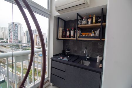 Varanda de apartamento à venda com 2 quartos, 106m² em Vila Cordeiro, São Paulo