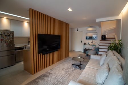 Sala de apartamento à venda com 2 quartos, 106m² em Vila Cordeiro, São Paulo