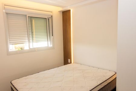Quarto 1 de apartamento à venda com 2 quartos, 34m² em Jardim Taquaral, São Paulo