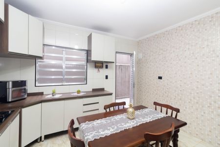 Casa à venda com 359m², 3 quartos e 2 vagas Casa à venda com 359m², 3 quartos e 2 vagasCozinha