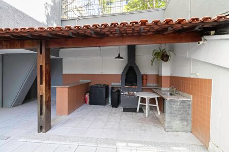 Apartamento à venda com 85m², 3 quartos e 2 vagas Apartamento à venda com 85m², 3 quartos e 2 vagasÁrea comum - Churrasqueira