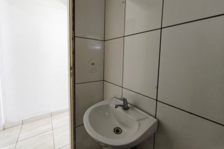 Casa para alugar com 125m², 2 quartos e 1 vaga Casa para alugar com 125m², 2 quartos e 1 vagaBanheiro Social