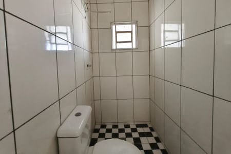Casa para alugar com 125m², 2 quartos e 1 vaga Casa para alugar com 125m², 2 quartos e 1 vagaBanheiro Social