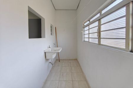 Casa para alugar com 125m², 2 quartos e 1 vaga Casa para alugar com 125m², 2 quartos e 1 vagaÁrea de Serviço