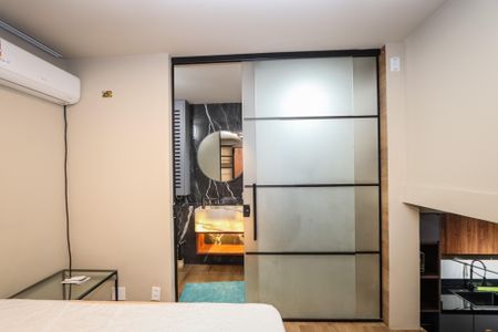Suíte de apartamento à venda com 1 quarto, 54m² em Vila Tramontano, São Paulo