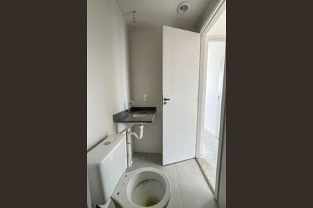 Apartamento à venda com 42m², 2 quartos e 1 vaga Apartamento à venda com 42m², 2 quartos e 1 vagaBanheiro