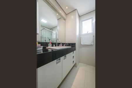 Apartamento à venda com 117m², 3 quartos e 2 vagasBanheiro Social