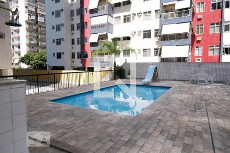 Apartamento à venda com 80m², 2 quartos e 1 vagaÁrea comum