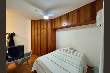 Apartamento à venda com 105m², 3 quartos e 2 vagas Apartamento à venda com 105m², 3 quartos e 2 vagasSuíte