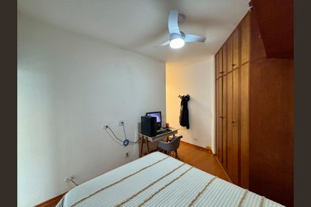 Apartamento à venda com 105m², 3 quartos e 2 vagas Apartamento à venda com 105m², 3 quartos e 2 vagasSuíte