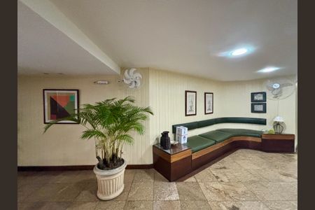 Apartamento à venda com 105m², 3 quartos e 2 vagas Apartamento à venda com 105m², 3 quartos e 2 vagasPortsria