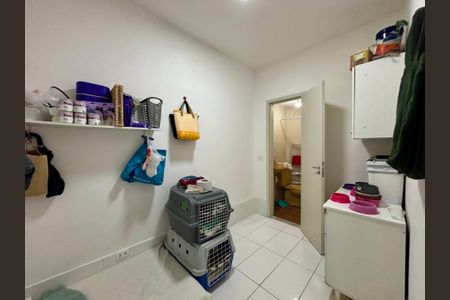Apartamento à venda com 105m², 3 quartos e 2 vagas Apartamento à venda com 105m², 3 quartos e 2 vagasQuarto de Serviço