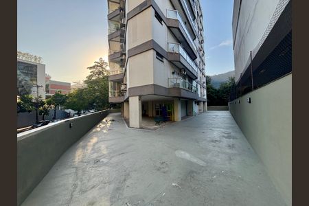 Apartamento à venda com 105m², 3 quartos e 2 vagas Apartamento à venda com 105m², 3 quartos e 2 vagasÁrea comum