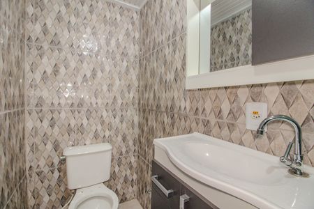 Banheiro de apartamento para alugar com 1 quarto, 34m² em Farrapos, Porto Alegre