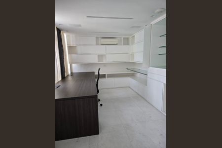 Apartamento à venda com 197m², 3 quartos e 2 vagas Apartamento à venda com 197m², 3 quartos e 2 vagasFoto 13