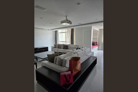 Apartamento à venda com 197m², 3 quartos e 2 vagas Apartamento à venda com 197m², 3 quartos e 2 vagasFoto 02