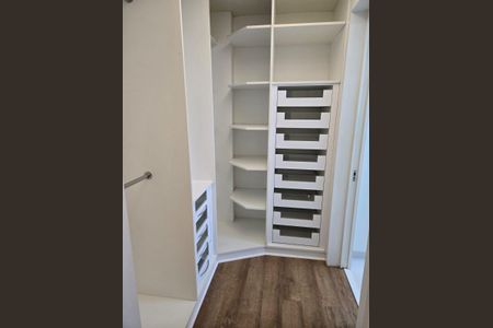 Apartamento à venda com 197m², 3 quartos e 2 vagas Apartamento à venda com 197m², 3 quartos e 2 vagasFoto 01