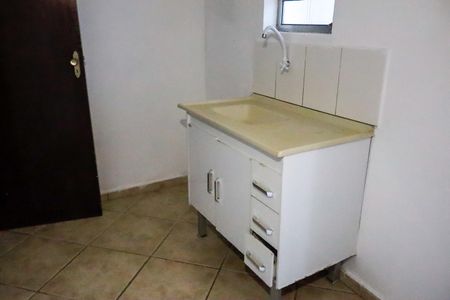 Cozinha de casa para alugar com 1 quarto, 45m² em Vila Yara, Osasco