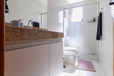 Apartamento à venda com 100m², 3 quartos e 2 vagasBanheiro social