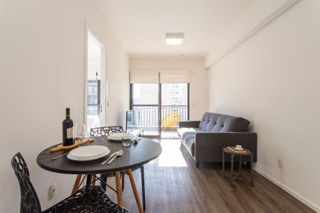 Studio à venda com 42m², 1 quarto e 1 vaga Studio à venda com 42m², 1 quarto e 1 vagaFoto 03