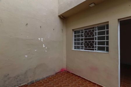 Casa para alugar com 60m², 1 quarto e sem vagaQuintal