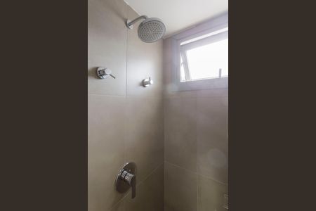 Banheiro de kitnet/studio à venda com 1 quarto, 21m² em Indianópolis, São Paulo