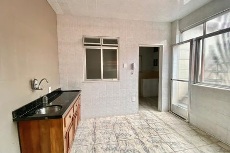Casa para alugar com 150m², 3 quartos e 1 vaga Casa para alugar com 150m², 3 quartos e 1 vagaCozinha segundo andar