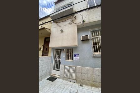 Casa para alugar com 150m², 3 quartos e 1 vaga Casa para alugar com 150m², 3 quartos e 1 vagaFachada