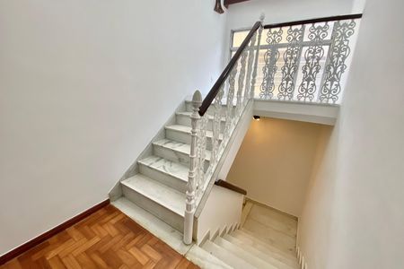 Casa para alugar com 150m², 3 quartos e 1 vaga Casa para alugar com 150m², 3 quartos e 1 vagaSala