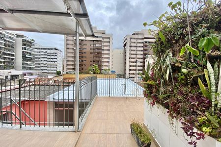 Casa para alugar com 150m², 3 quartos e 1 vaga Casa para alugar com 150m², 3 quartos e 1 vagaTerraço