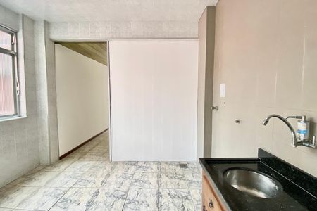 Casa para alugar com 150m², 3 quartos e 1 vaga Casa para alugar com 150m², 3 quartos e 1 vagaCozinha segundo andar
