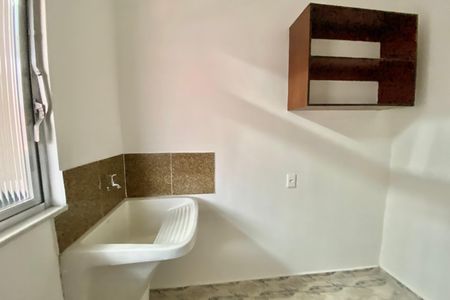 Casa para alugar com 150m², 3 quartos e 1 vaga Casa para alugar com 150m², 3 quartos e 1 vagaÁrea de Serviço 2