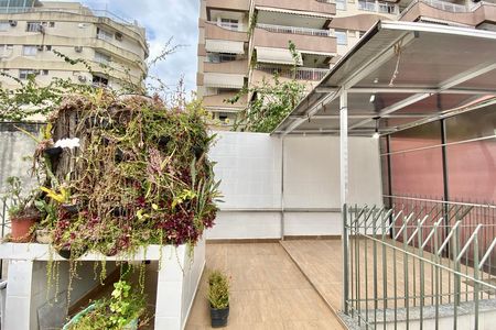 Casa para alugar com 150m², 3 quartos e 1 vaga Casa para alugar com 150m², 3 quartos e 1 vagaTerraço