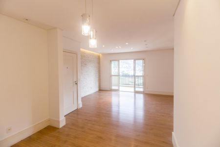 Apartamento para alugar com 139m², 3 quartos e 3 vagasSala