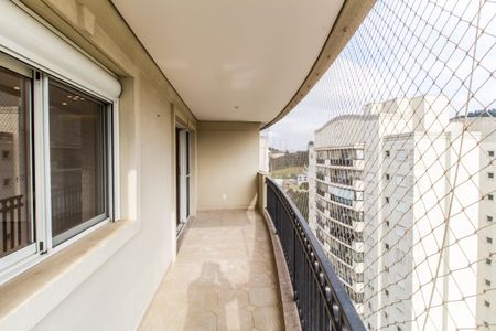 Apartamento para alugar com 139m², 3 quartos e 3 vagasVaranda