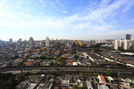 Sala vista de apartamento para alugar com 2 quartos, 41m² em Parque Arariba, São Paulo