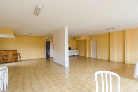 Apartamento à venda com 69m², 2 quartos e 1 vagaÁrea comum