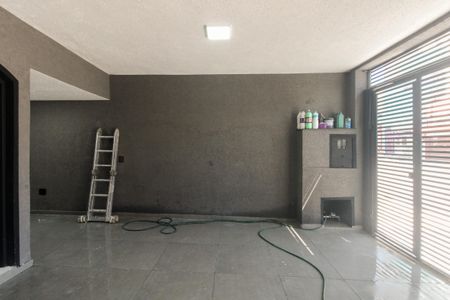 Casa à venda com 216m², 3 quartos e 2 vagas Casa à venda com 216m², 3 quartos e 2 vagasGaragem