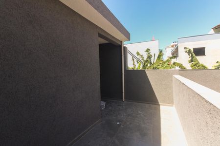 Casa à venda com 216m², 3 quartos e 2 vagas Casa à venda com 216m², 3 quartos e 2 vagasÁrea de Serviço