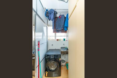 Apartamento à venda com 70m², 2 quartos e 1 vagaÁrea de Serviço