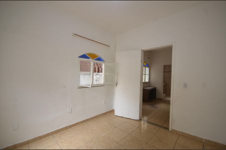 Sala de casa para alugar com 1 quarto, 50m² em Campo Grande, Rio de Janeiro